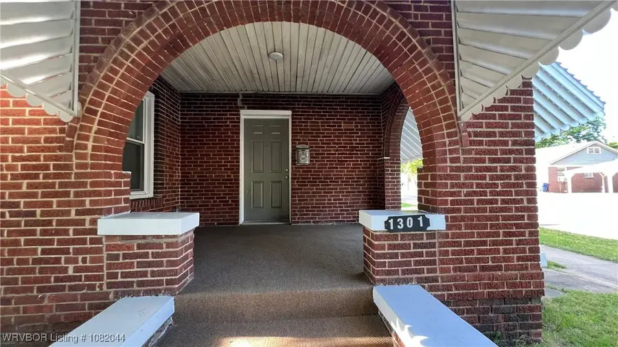 1301 N Greenwood Avenue, Fort Smith, AR 72901 - #3