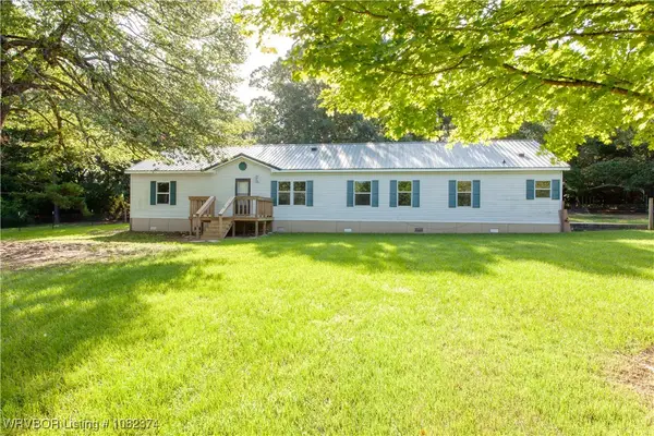 5524 Slaytonville Road, Hackett, AR 72937