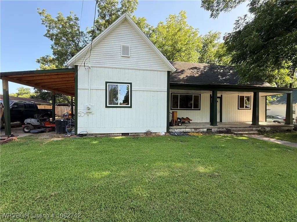 722 Chism Street, Paris, AR 72855 - Image #1