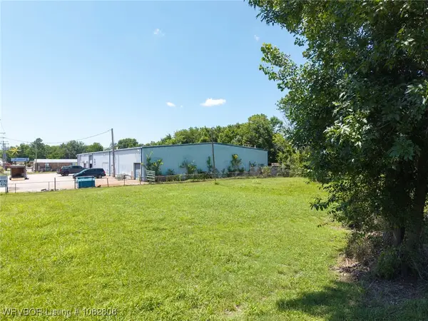 1425 Phoenix Avenue, Fort Smith, AR 72901