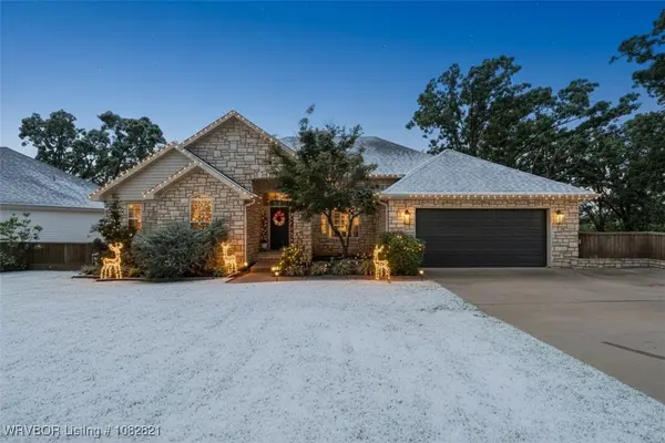 1204 Breckenridge Drive, Van Buren, AR 72956