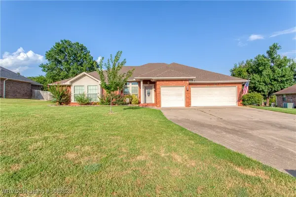 1330 Lakeview Estates Drive, Alma, AR 72921