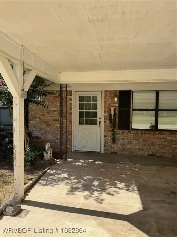 322 SE 2nd Street, Spiro, OK 74959