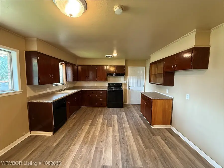 115 Cloos Drive, Ozark, AR 72949 - Image #2