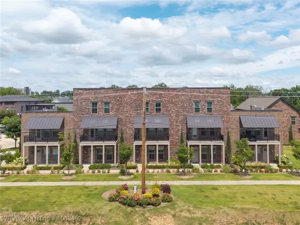 9223 R.a. Young Jr Drive, Fort Smith, AR 72916