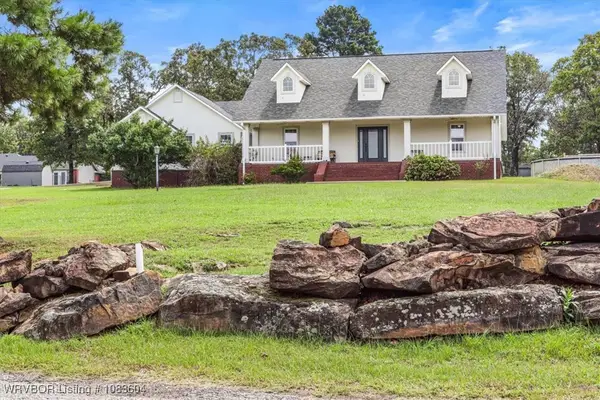 34667 Wolf Trail, Wister, OK 74966