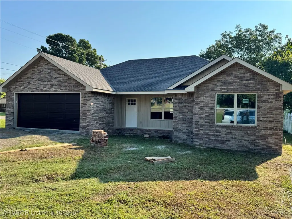 506 Mallard Drive, Muldrow, OK 74948 - Image #1