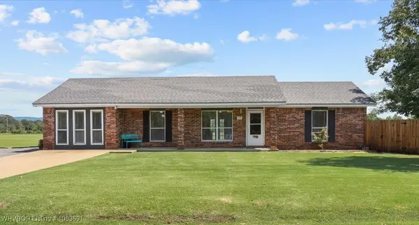 18 Pickle Lane, Heavener, OK 74937