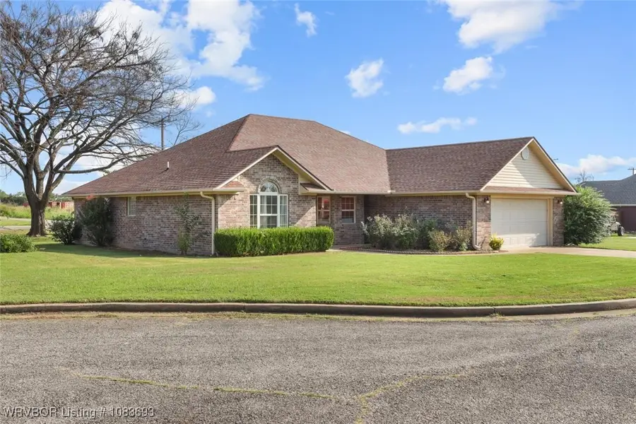 108 W Dora Lane, Poteau, OK 74953 - Image #2