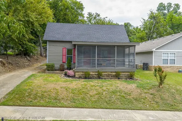 915 Cedar Street, Van Buren, AR 72956