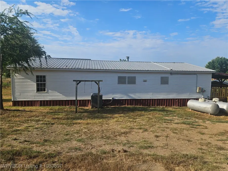 23090 J O B Road, Howe, OK 74940 - Image #2