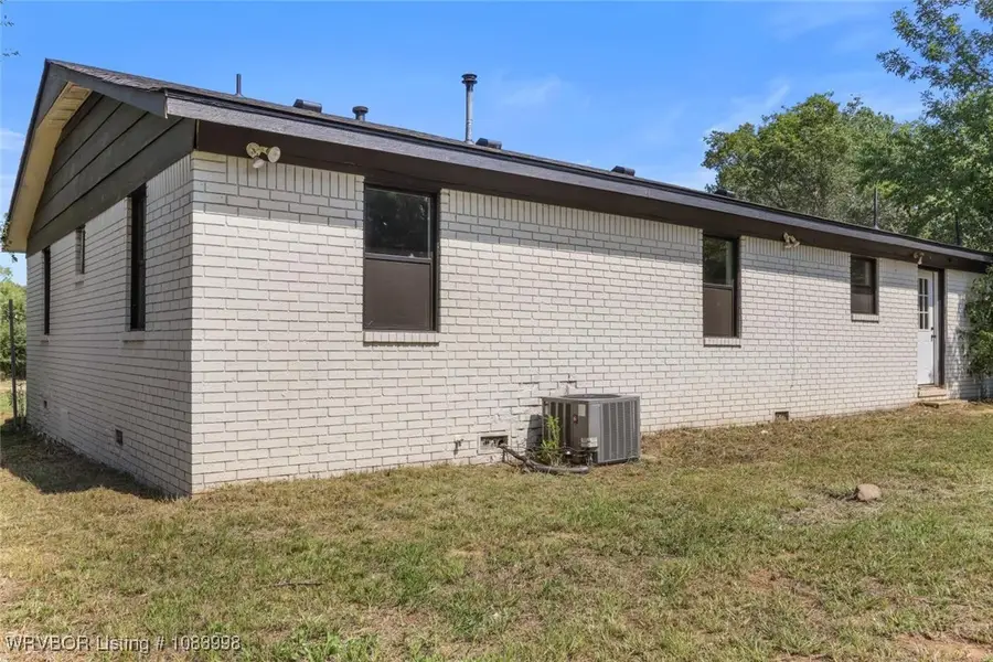 1102 Highland Avenue, Wister, OK 74966 - Image #2