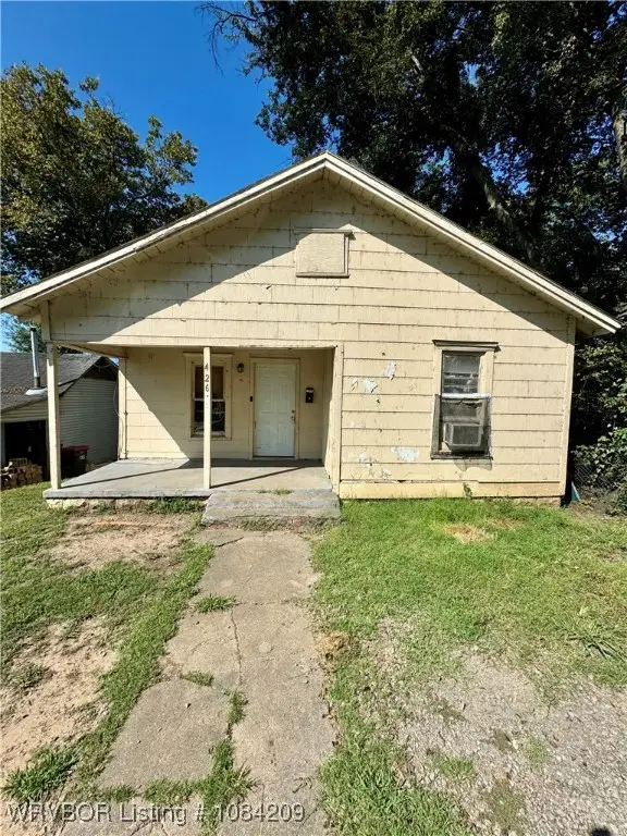 426 S 13th, Van Buren, AR 72956 - #1