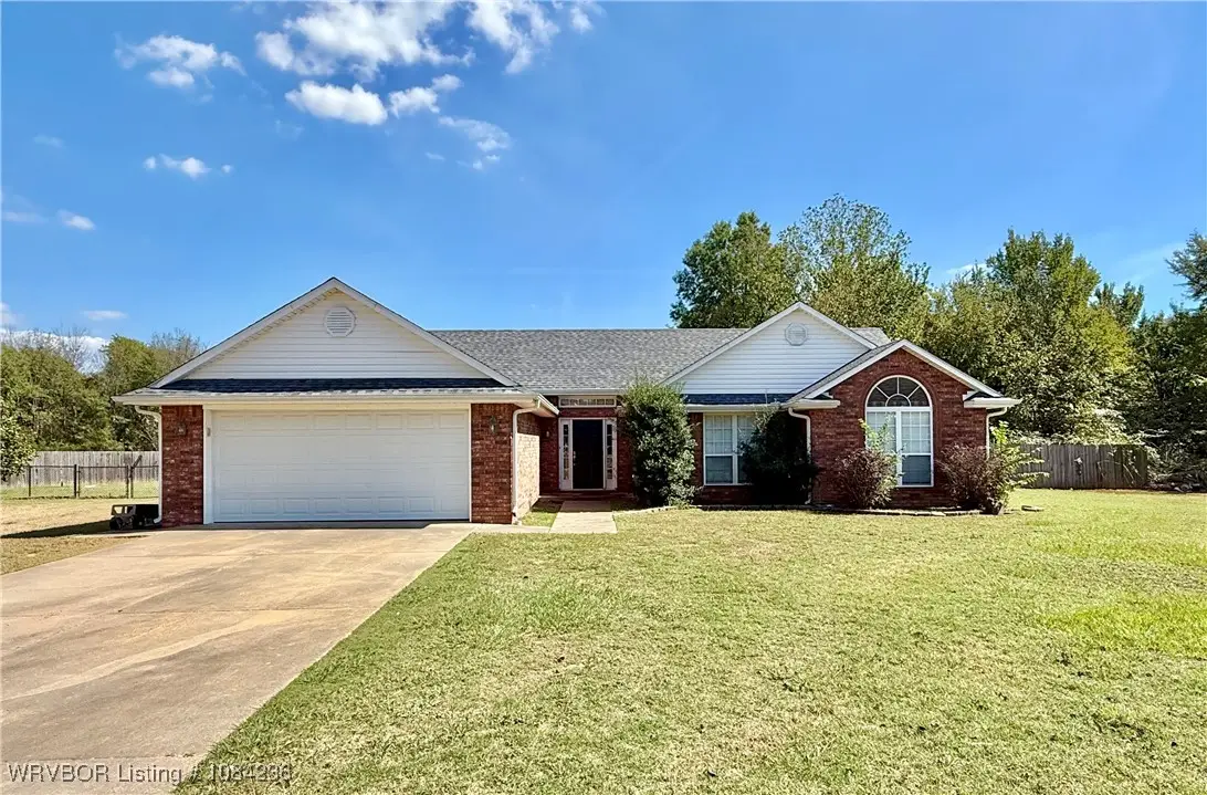 107 E Dora Lane, Poteau, OK 74953 - Image #1