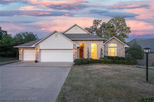 2710 Parkway Lane, Van Buren, AR 72956