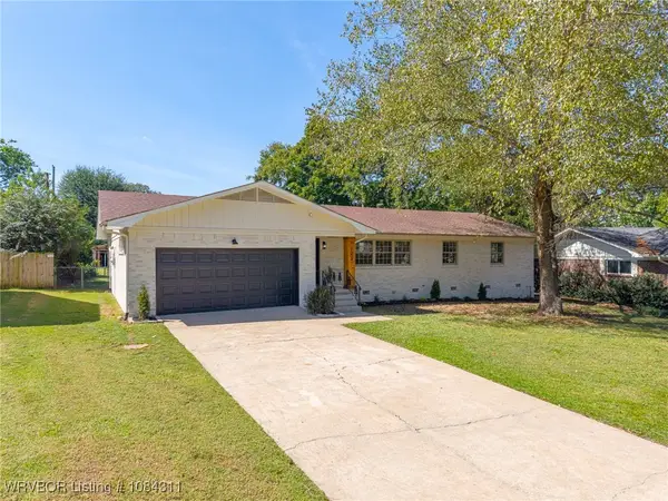 1004 S 67th Lane, Fort Smith, AR 72903