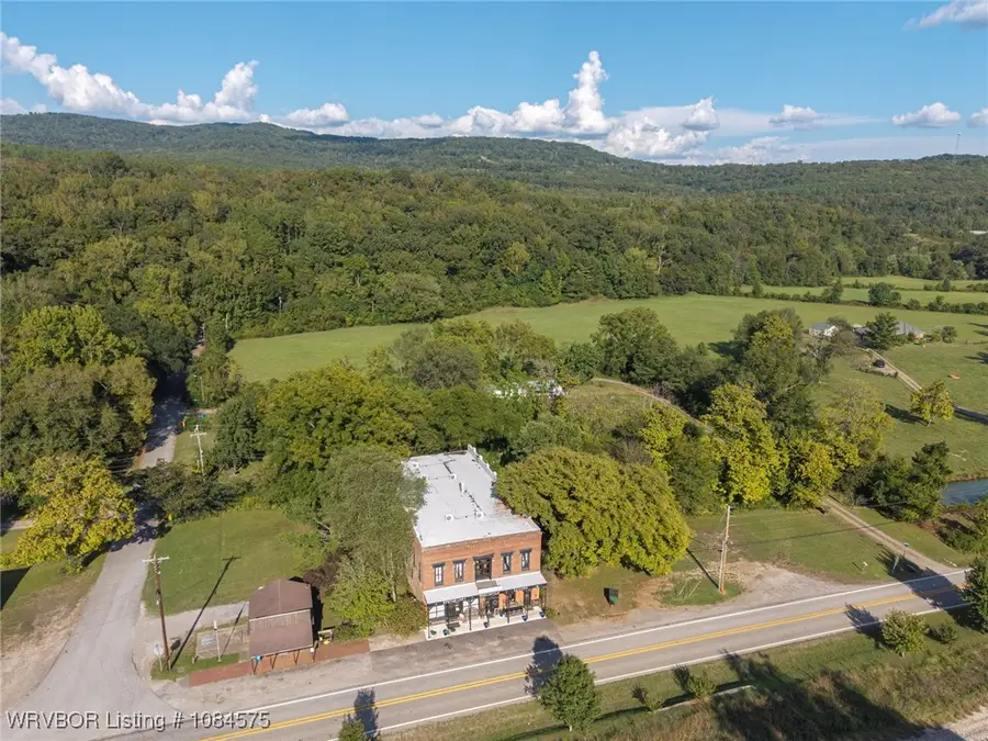 411 E Front Avenue, Chester, AR 72934 - Image #2