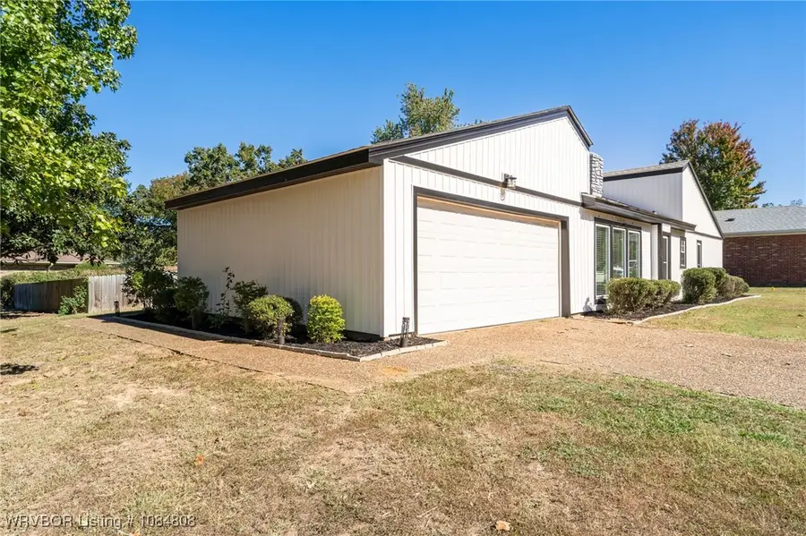 10009 Jenny Lind Road, Fort Smith, AR 72908 - Image #2