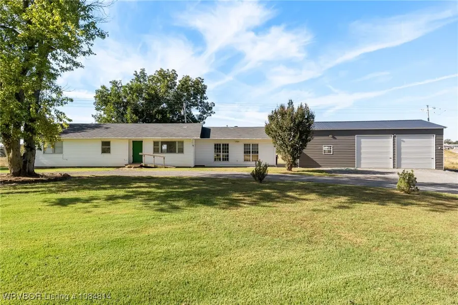 6415 N Highway 96, Lavaca, AR 72941 - Image #2