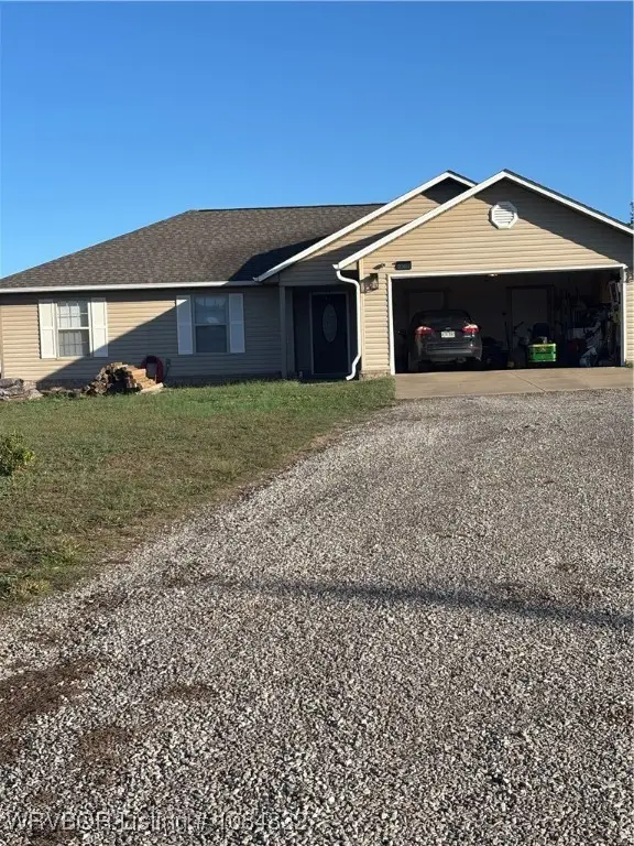 1402 Thompson Lane, Cedarville, AR 72932 - Image #1