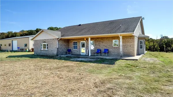 99821 4621 Road, Sallisaw, OK 74955