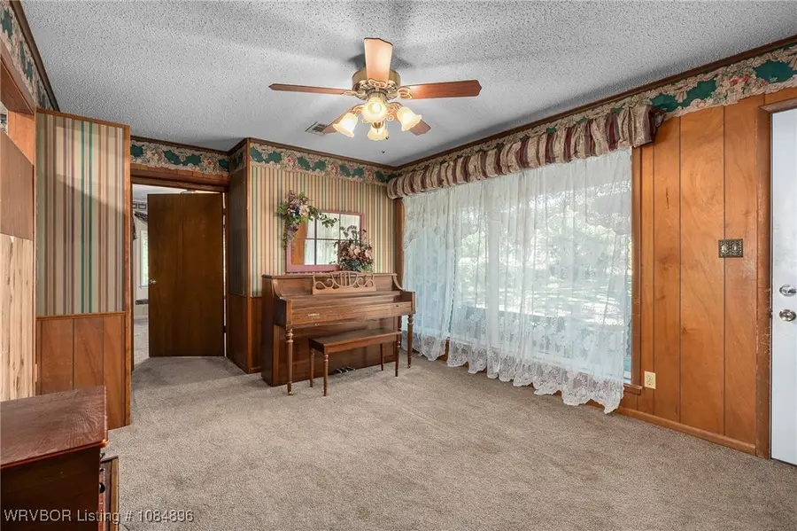 2726 W Walnut Street, Paris, AR 72855 - Image #3