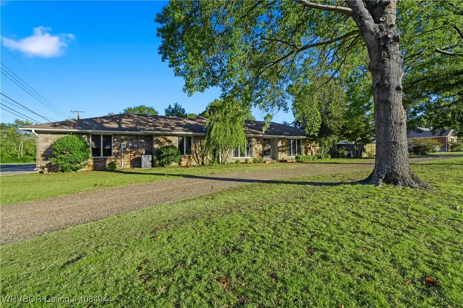 2411 S 46th Street, Fort Smith, AR 72903 - Image #3