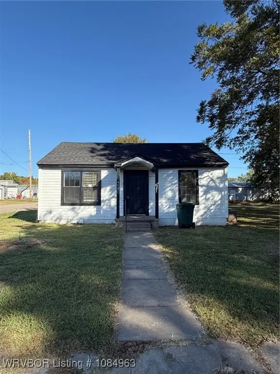 401 E Choctaw Avenue, Sallisaw, OK 74955 - #1