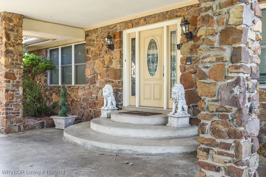 1804 E Hollow Oak Road, Stigler, OK 74462 - Image #2