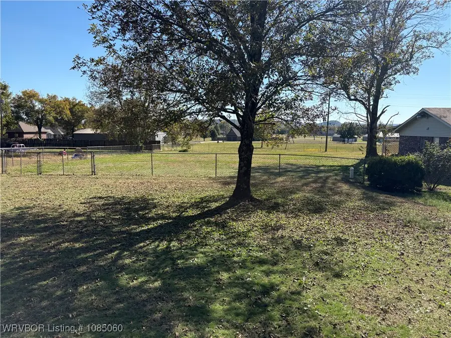 402 Durham, Pocola, OK 74902 - Image #3