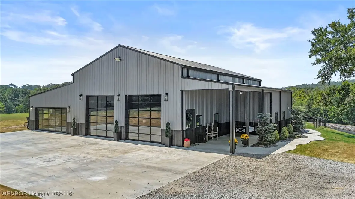 1423 Wood Hills Road, Van Buren, AR 72956 - Image #1