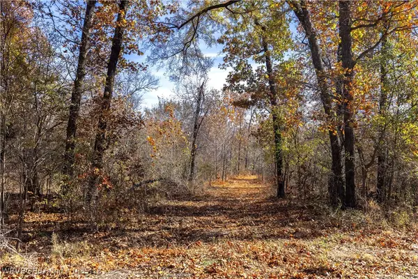 TRACT 1 Se 575th, Locust Grove, OK 74352