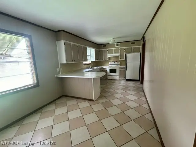 107 Burkle Avenue, Poteau, OK 74953 - Image #3