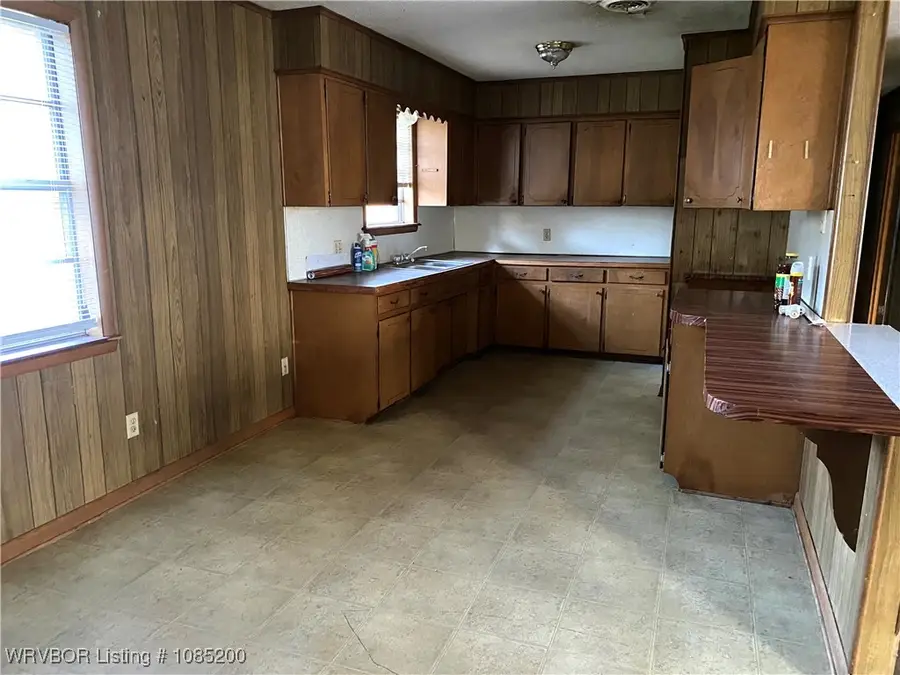 36 W 8th Street, Mulberry, AR 72947 - Image #3