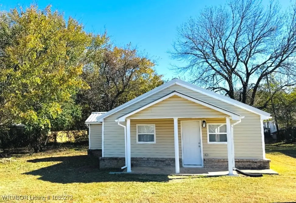 400 Peters Street, Poteau, OK 74953 - Image #1