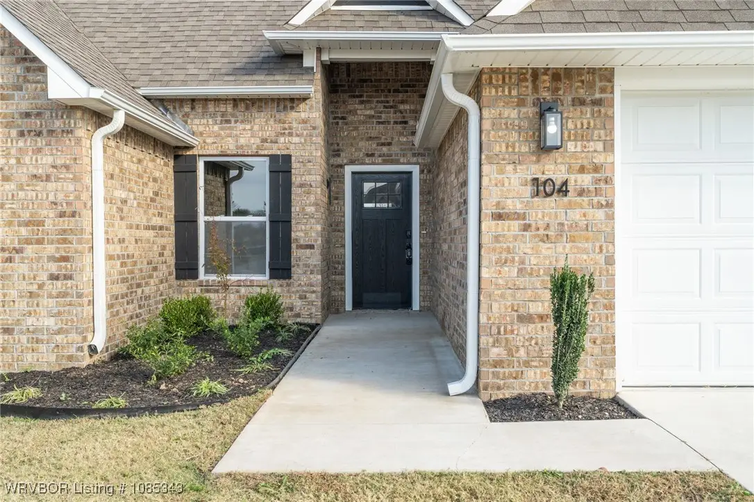 104 Stoneledge Drive, Lavaca, AR 72941 - Image #1