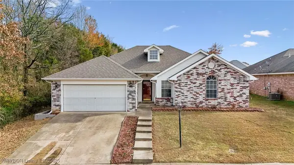 2728 Elfen Glen, Van Buren, AR 72956