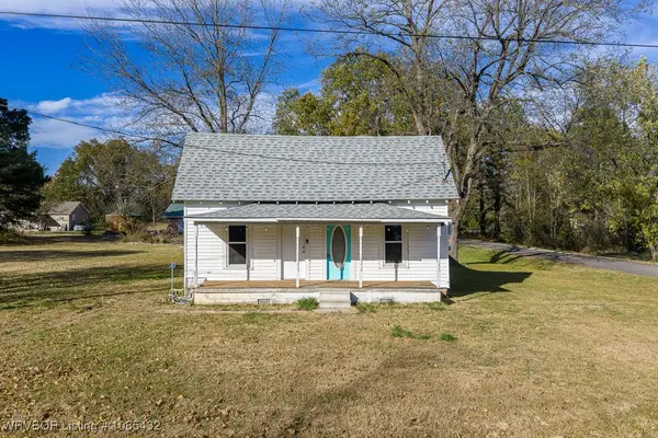 277 E Grove Street, Magazine, AR 72943