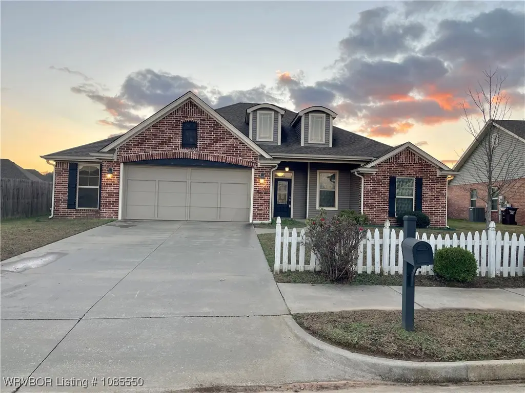 8912 Wildwood Way, Fort Smith, AR 72908 - Image #1