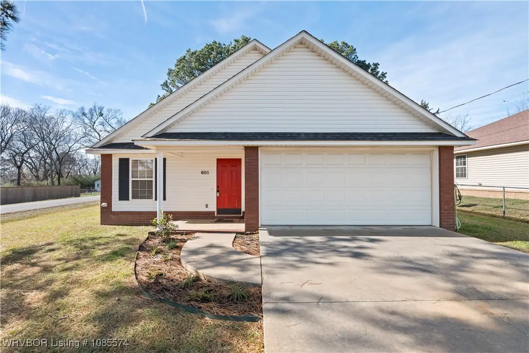 601 N Oak Street, Hackett, AR 72937 - #1
