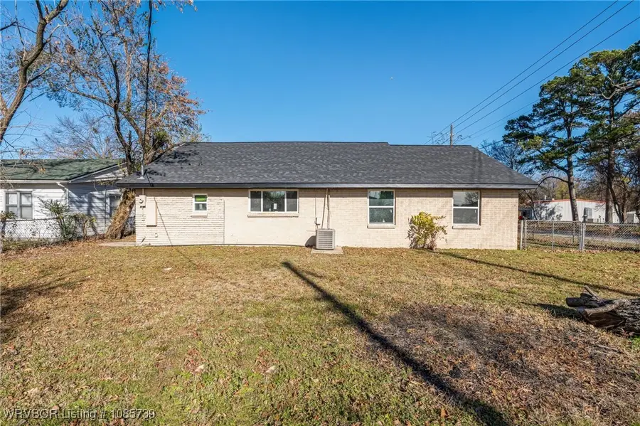 1924 Utica Place, Fort Smith, AR 72901 - Image #2