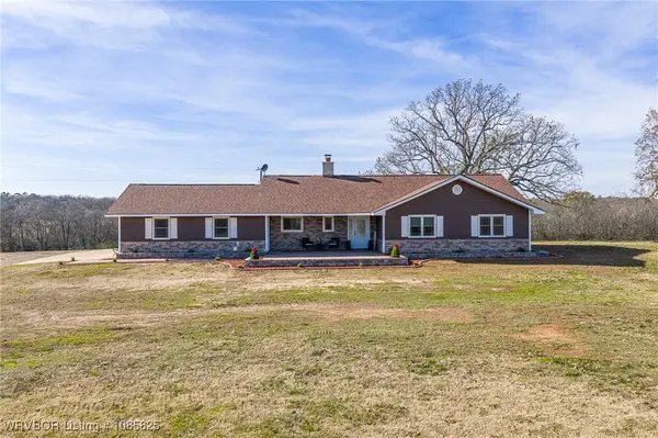 2629 Dove Creek Road, Waldron, AR 72958