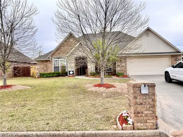 8916 Southridge Drive, Fort Smith, AR 72908