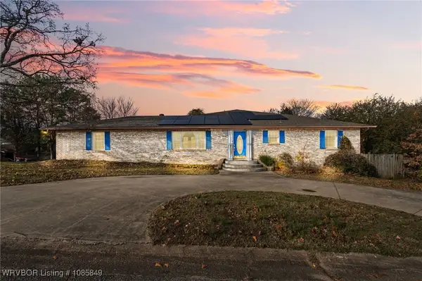 1401 N 6th Street, Van Buren, AR 72956