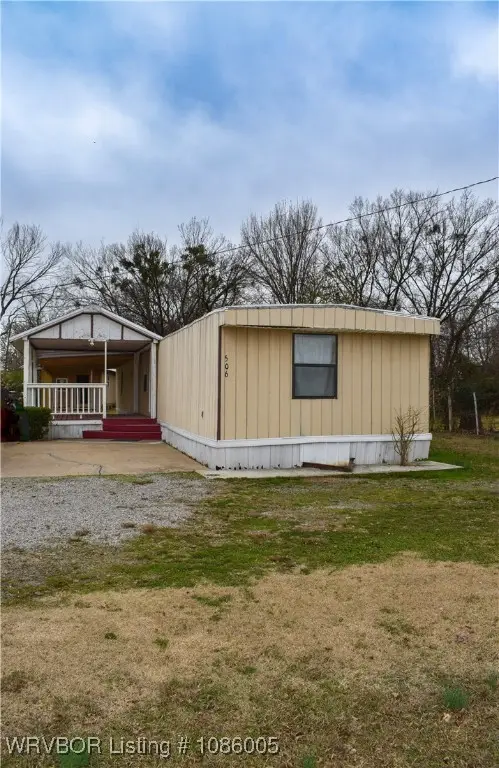 506 W Port Arthur Place, Sallisaw, OK 74955
