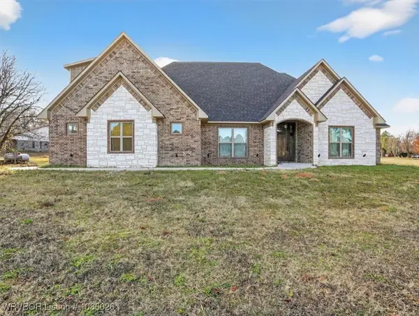 1104 Maple Lane, Stigler, OK 74462