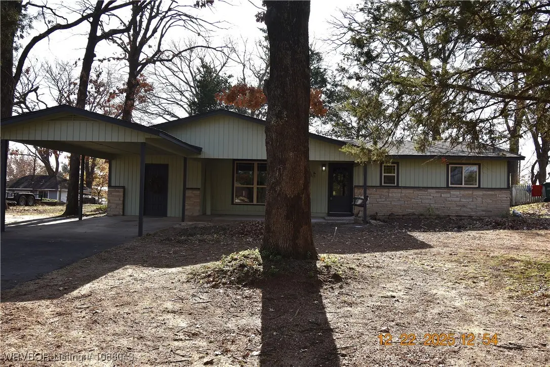 912 Ridge Drive, Sallisaw, OK 74955 - Image #1