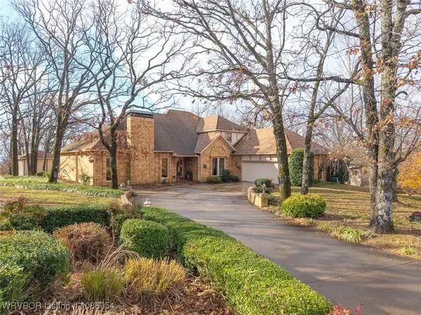 706 E Taylor Drive, Sallisaw, OK 74955