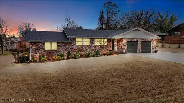 1101 W Main Street, Ozark, AR 72949