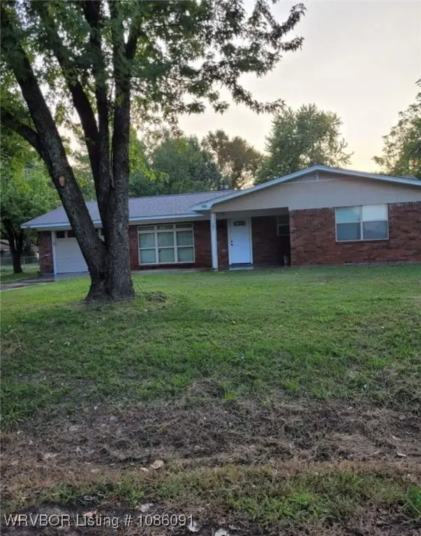 107 N Kerkendoll Street, Dyer, AR 72935 - Image #2